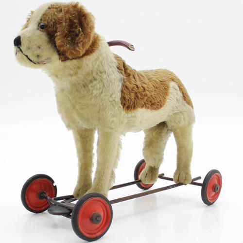 steiff dog on wheels