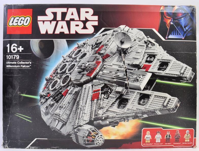 millennium falcon ultimate collector playset by lego