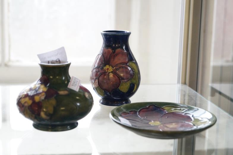 Wright Marshall Knutsford A Group Of Three Pieces Of Moorcroft