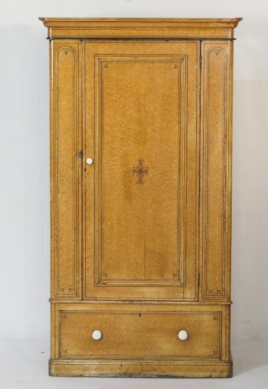 Byrne S Fine Art Auctioneers Victorian Scumballed Pine Wardrobe